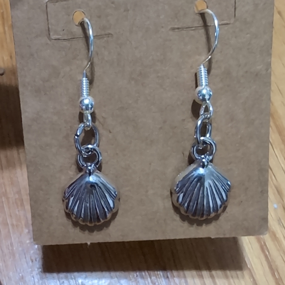 Silver Shell Dangle Earrings